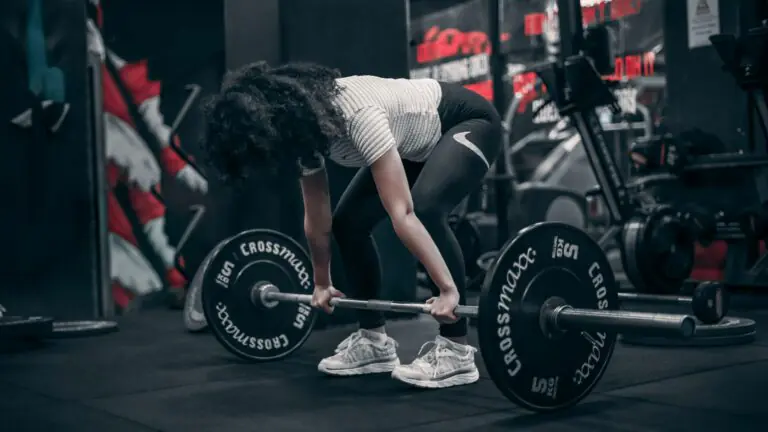 women doing deadlift at Fitness Factory KC Gym